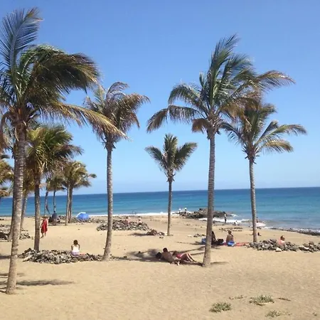 In Puerto Del Carmen Sleeps 5 With Pool And Air Con *