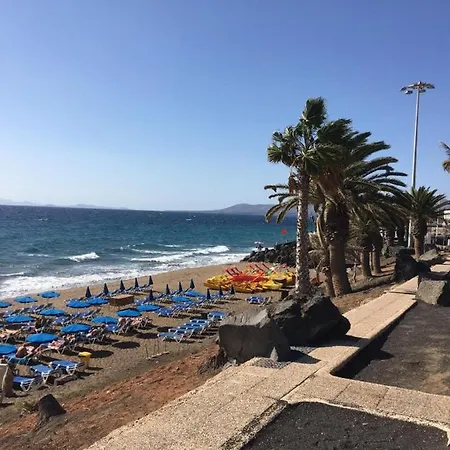 Willa In Puerto Del Carmen Sleeps 5 With Pool And Air Con